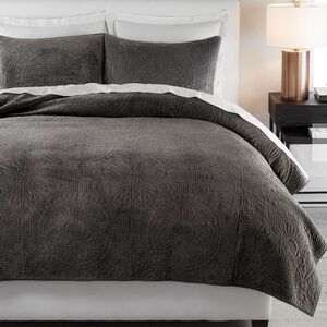 Pottery Barn Velvet Medallion Quilt & Sham